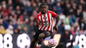 Read more about the article SUNDERLAND LO NGẠI MẤT NGỌC QUÝ: SADIKI LỌT TẦM NGẮM CÁC ÔNG LỚN